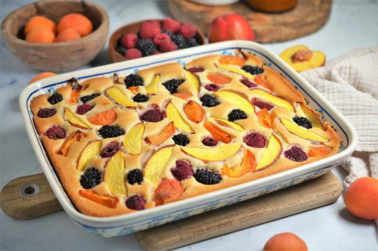Prajitura cu Fructe: O Simfonie Culinara de Prospetime si Arome Rafinate