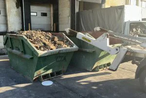 Ce se întâmplă cu molozul după ce containerul este ridicat: de ce contează mai mult decât crezi